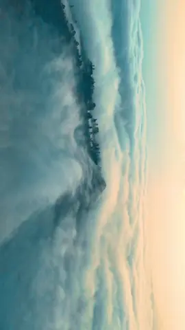 “SEA OF CLOUD’s 🌿 AND HILL’s”  . . 📸 Shot On @djiglobal @dji.era  Using Nd Filter @freewellpro . . #day #pesonaindonesia #forest #beautifuldestinations #wonderfulindonesia #pov  #dji #djiglobal #djiair3 #frewellpro #hill 