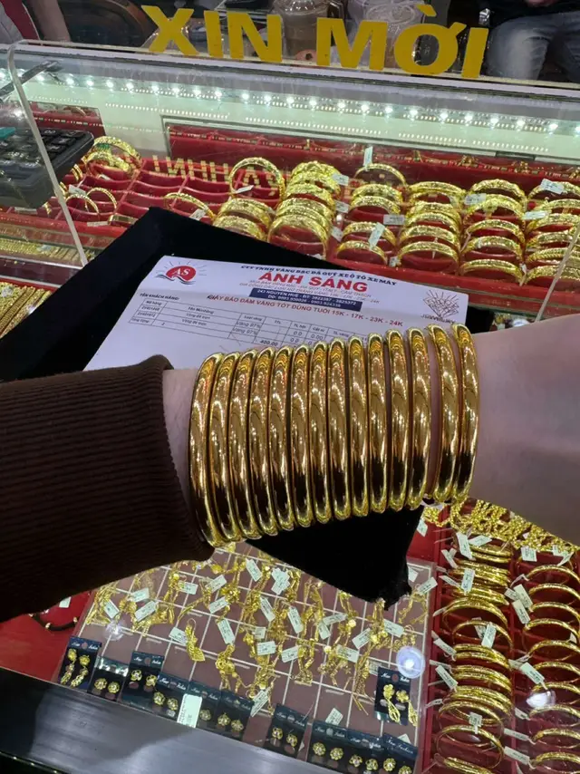 Có làm gì đâu nà 😁