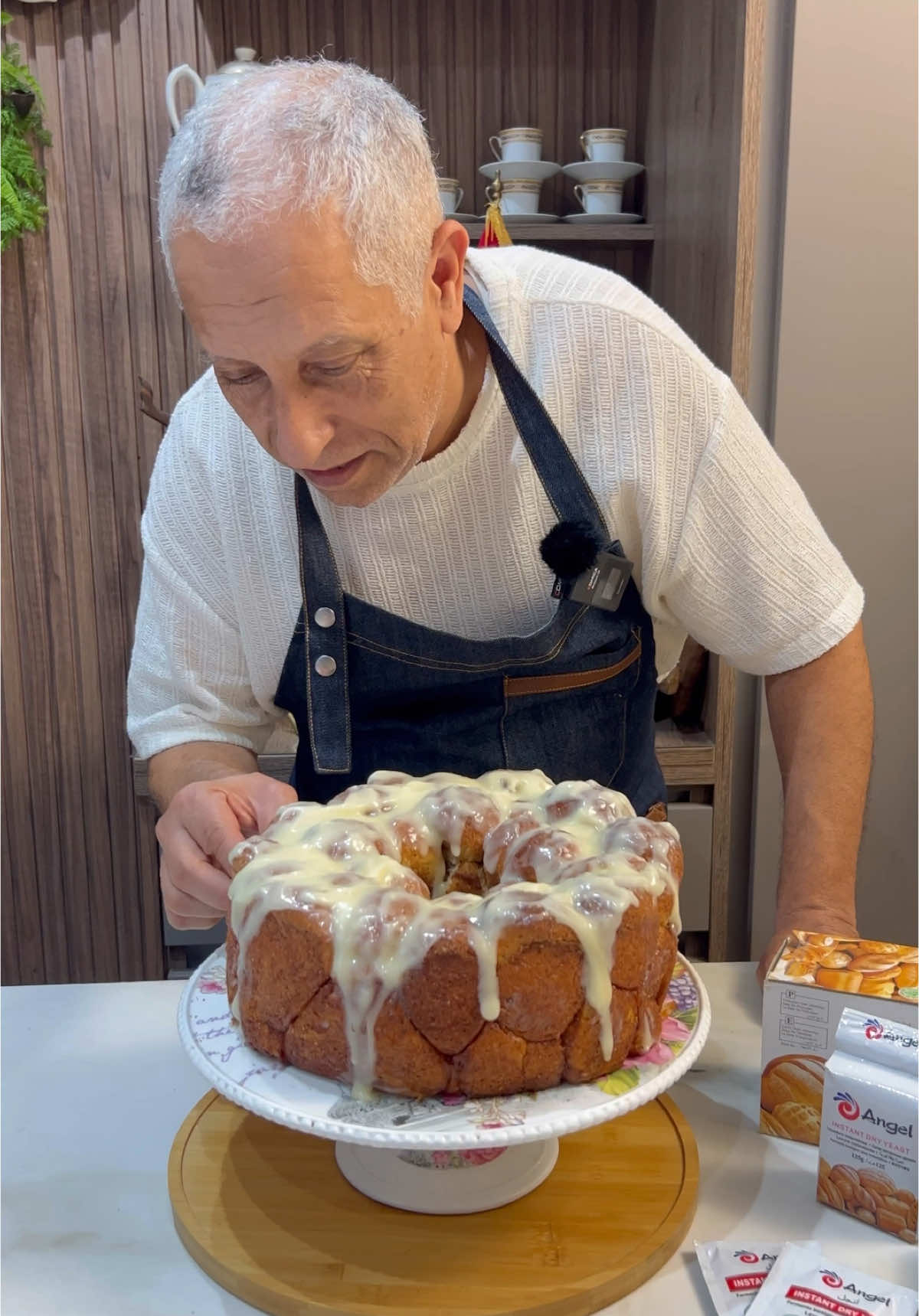 مونكي بريد من الحلويات الشهية بعجين قطنة رطبة و سهللة بخميرة انجل و مع سكرمكرمل بالقرفة #وصفات_سهله  #كيكات  #حلويات  #monkeybread  #cake  #monkeybread  #patisserie 