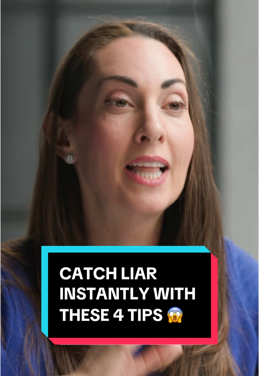 The body language expert explains how to instantly catch a liar 😳 #liar #lying #liars #cheat #cheating #cheater #fakepeople #fake #fakefriends #podcast #interview 