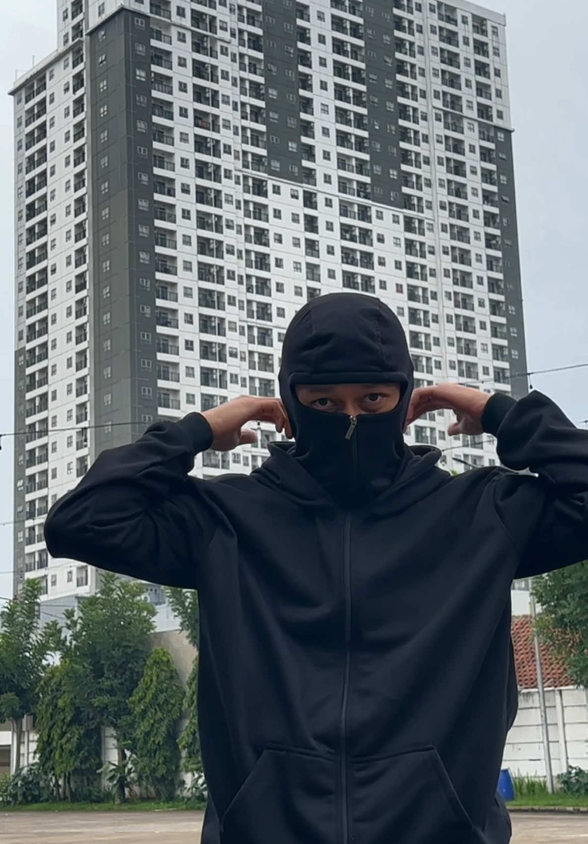 Jam 00:01 di 12.12 kita turun kan lagi 160k an hanya di OREN saja, DO THE FLOW OFFICIAL STORE