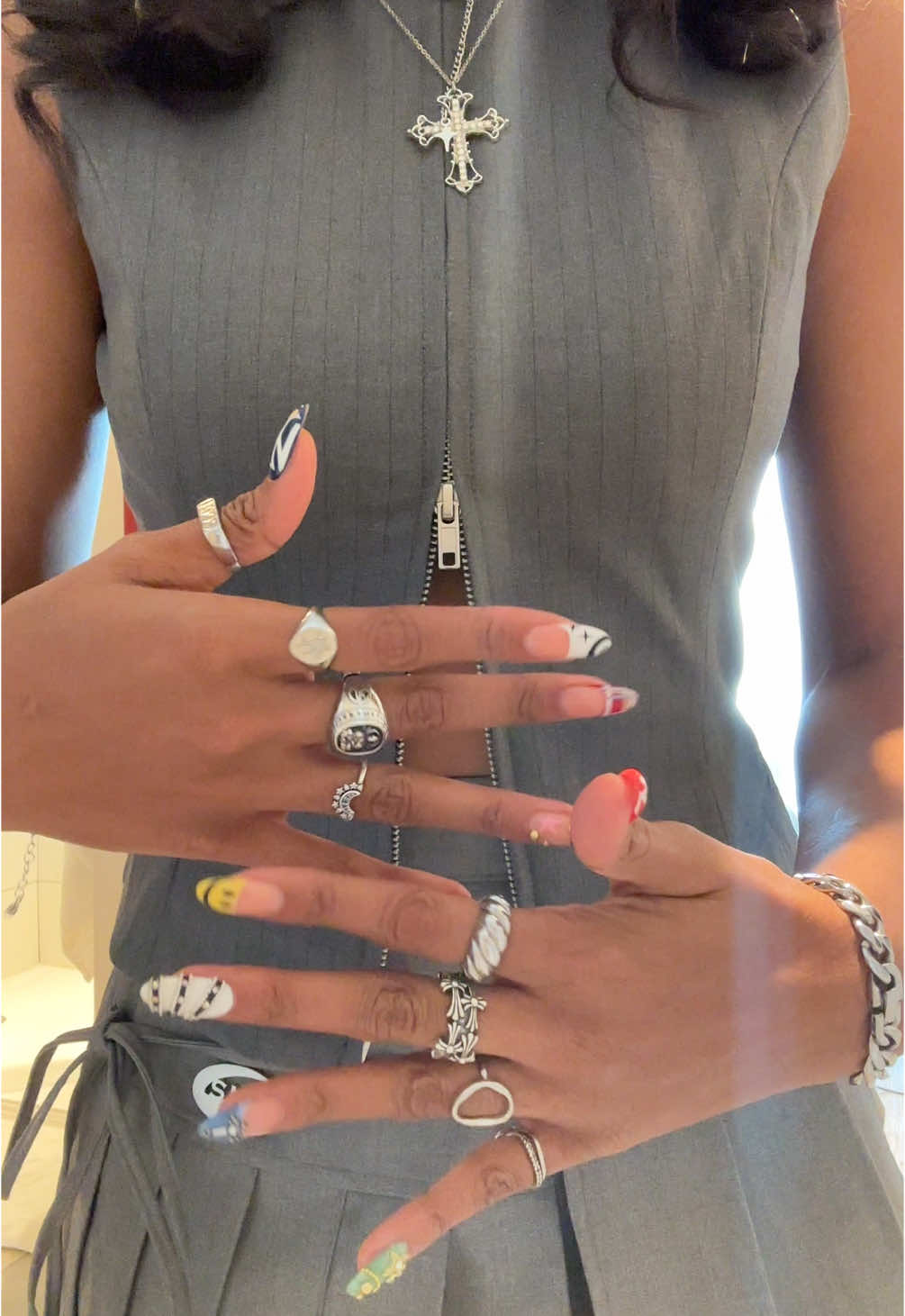 kawaii streetwear we’re calling this one 🫶🏽🫧🐰🍭 #fashiontiktok #streetwear #fyp #fashioninspo #ukfashion #kawaii #mangabarcelona #fashion 