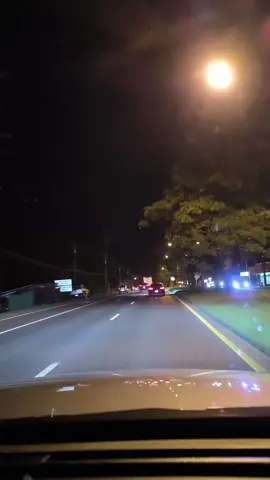 กูแค่...อยากจะลืมเรื่องราว🖤ขับรถเองสบายใจก็ว่าเยอะ #สตอรี่ของฉัน #tiktok #saran #เพลงตามกระแส #ผู้หญิงขับมิวเอ็กซ์ #ผู้หญิงตัวเล็ก😊   #วิ่งงานรับส่งแขก #driver #ภูเก็ต 