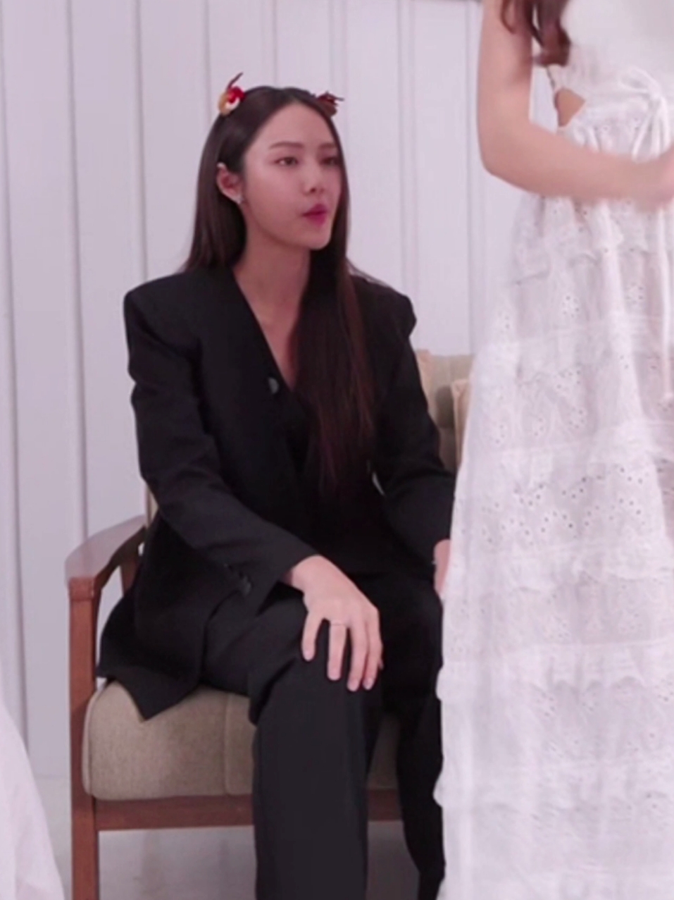 Lookmhee wearing suit🧎🏽‍♀️ #LMSY #Lmlookmhee #affairtheseries #change2561 #sonyasaranphat #lookmhee  #lookmheepunyapat #fyp #wlw #thailand #GL 
