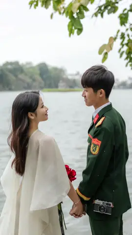 “Gửi em chút lạc quan, không hẹn ngày lấy lại. Dù ngày dài ngang trái, mong em ít thở dài.” #datyeudoi #chupanhbodoi #nhacobodoi #chupanhcouple #mrdat0512 #CapCut 