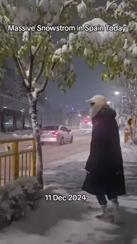 Spain hit By Massive Snowstrom today #spain #snowstorm #today #2024 #USA #winter #severeweather #news 