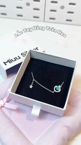 Lắc tay xinh lắm nè #review #unboxing #miuusilver #upbase #lactay #vongtay  #trangsuc #quatang #noel #xuhuong #viralvideo 