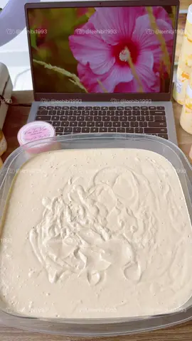 Kem tửa mà đánh kem quá nhiệt tình nên nó xốp luôn 🤣 mấy cái li ti trong kem không phải óc trâu đâu mấy bà bọt khí á 🤩#truongthithuydungkemtronxuamientay #xhuongtiktok #kemtronsieutrang #kemtron #kemtrontruyenthong #kemtronxua #kemtronxuamientay #kemtronphoimatthainguyenchat #xuhuong #kemtronmientay 