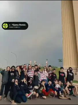 #halooparamasyarakatgresik #sanessss golekk Rai #dendeniaeboss🤡 #gresik #fyppppppppppp