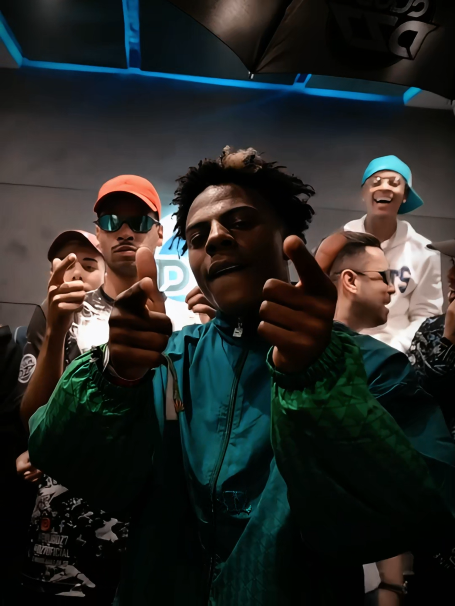 TAKA TAKA vibe))) Tag your friends! looking for a label!!! #brazil #funk #phonk #brazilianfunk #brazilianphonk #edit #fyp #viral_video #foryoupage❤️❤️ #рек #dance #ishowspeed #ishowspeeddance