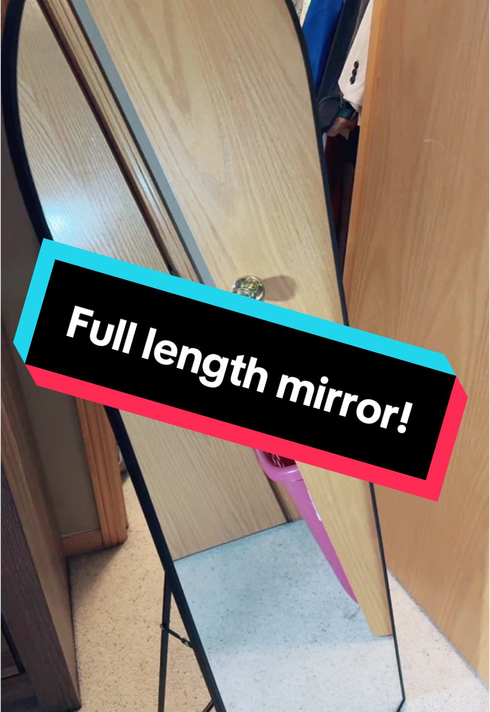 Preteen girls?! Teenage girls?! Moms?! Yep this gift covers everyone! #fullsizemirror #sweetfurniturepicks #tiktokshopfinds