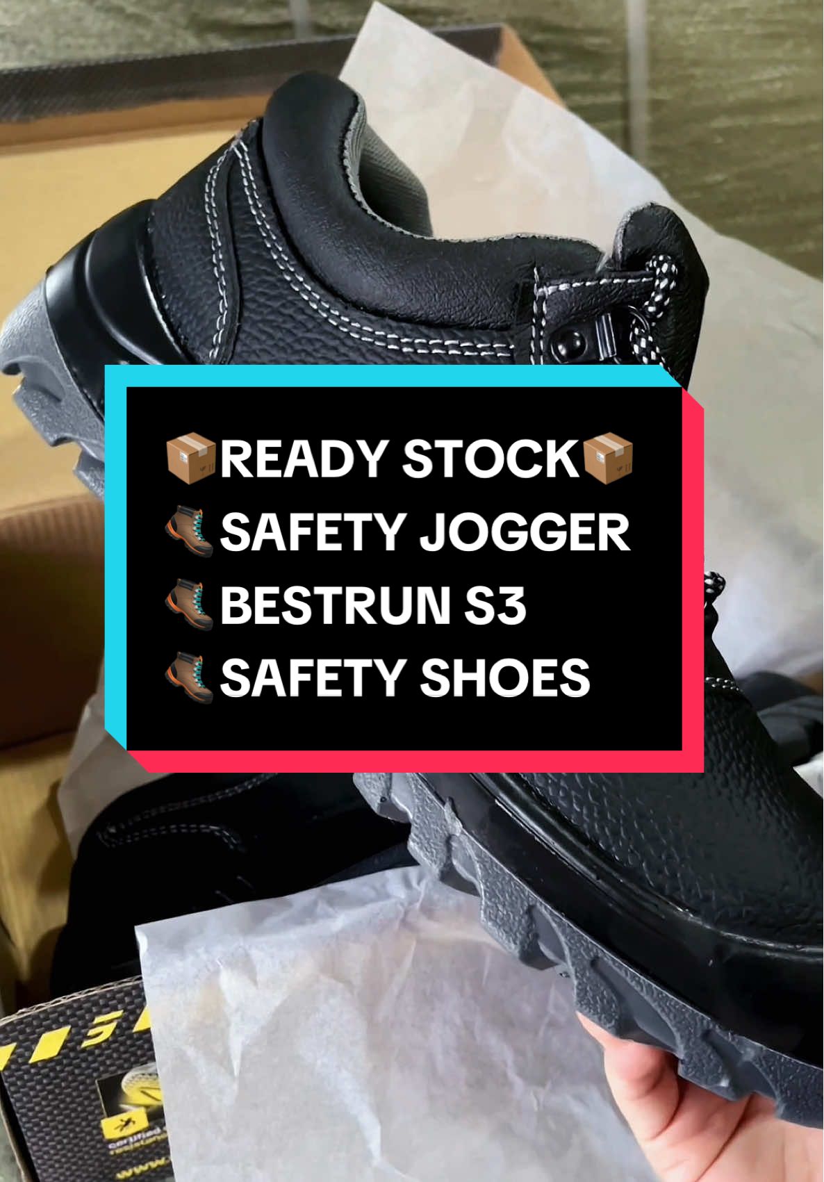 SAFETY JOGGER BESTRUN231 S3 SAFETY SHOES  📦Ready Stock📦 ✅Trusted Brand ✅Premium Quality ✅Affordable ✅Smart Design 🔥Features🔥 ✔️Water resistant uppers ✔️Oil and fuel resistant outsole ✔️Slip resistant outsole ✔️Puncture resistant ✔️Heel energy absorption ✔️Safety toecap ✔️Antistatic shoe ✔️Shock proof ##bestrun##bestrun231##safetyshoes##kasutkeselamatan##readystock##murah##kasutlelaki