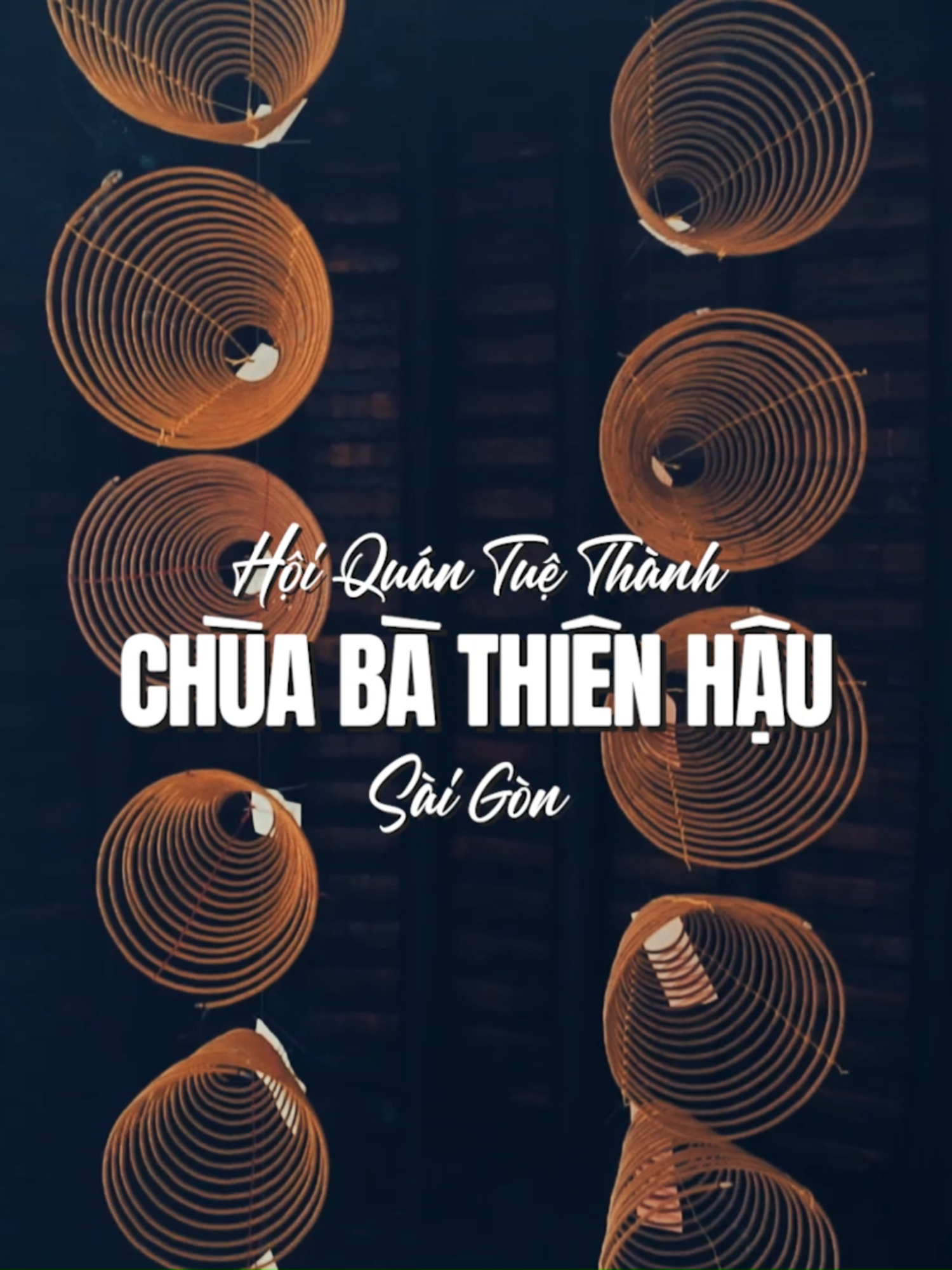 Người Sài Gòn hay gọi là chùa Bà Thiên Hậu hay chùa Bà Chợ Lớn, hội quán Tuệ Thành là một trong những nơi thờ tự Thiên Hậu Thánh Mẫu cổ xưa nhất của người Hoa trên đất Đề Ngạn (Chợ Lớn nay). Nơi đây do những người Hoa gốc Tuệ Thành, Quảng Châu di dân sang Việt Nam góp vốn góp công dựng nên. Ngày hội chính nơi đây là lễ vía Bà 23/3 ÂL  #chùabàthiênhậu #nguoihoa #hoiquantuethanh #mẹthiênhậu #diaphuongchi
