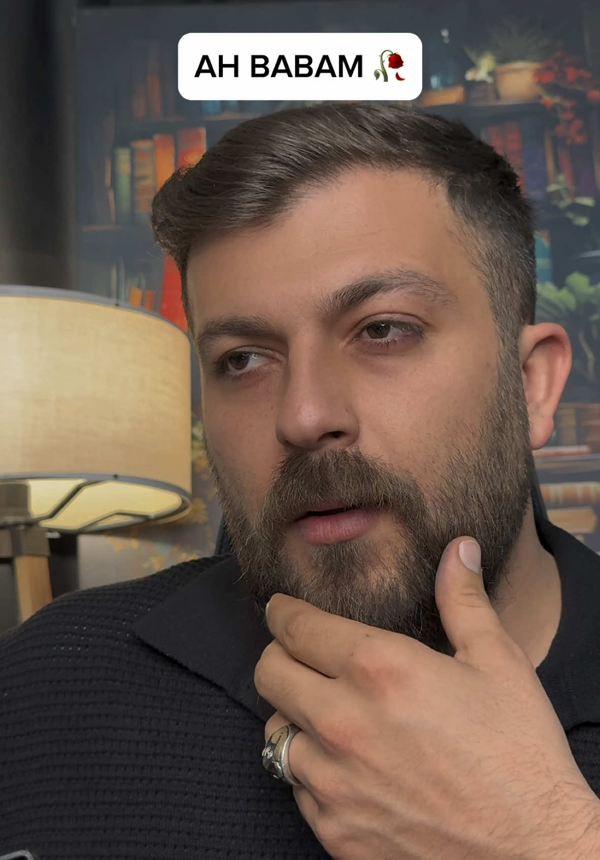 Baba çınar ağacı gibidir, meyve vermese de , gölgesi yeter. #sametbqa 