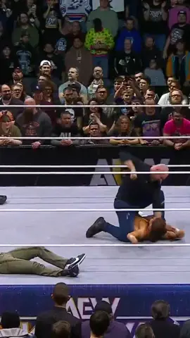 #AEW World Champion #JonMoxley continues his path of destruction! #allelitewrestling #prowrestling #prowrestlingtiktok #jaywhite #aewdynamite