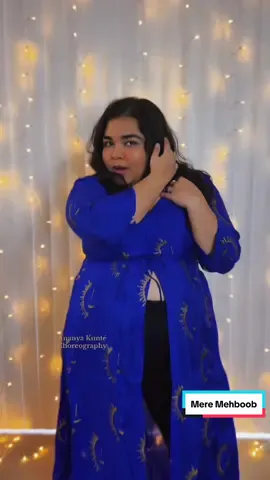 mere mehboob 😉🌹 this song really grew on me! 🙌🏼 #meremehboob #triptidimri #rajkumarrao #dance #bollywooddance #desitiktok #bollywoodsong #indiandance 