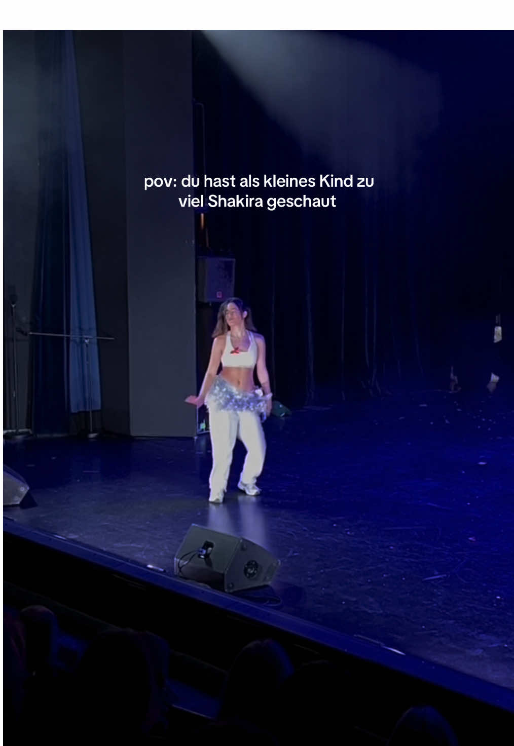 Shakira shakira errd tú? #skakira #shakirahipsdonttlie #hipsdontlieshakira #hipsdontlie #shakirasong #dancer #danceinpublic #tanzauftritt #tänzerin #bauchtanz #bauchtanzen #bauchtänzerin #köln #landestheater #ltt #fyp #tübingen #fypp 