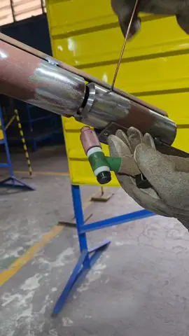 Teste de qualificação do soldador passe de raiz na TIG tubo 6g 
