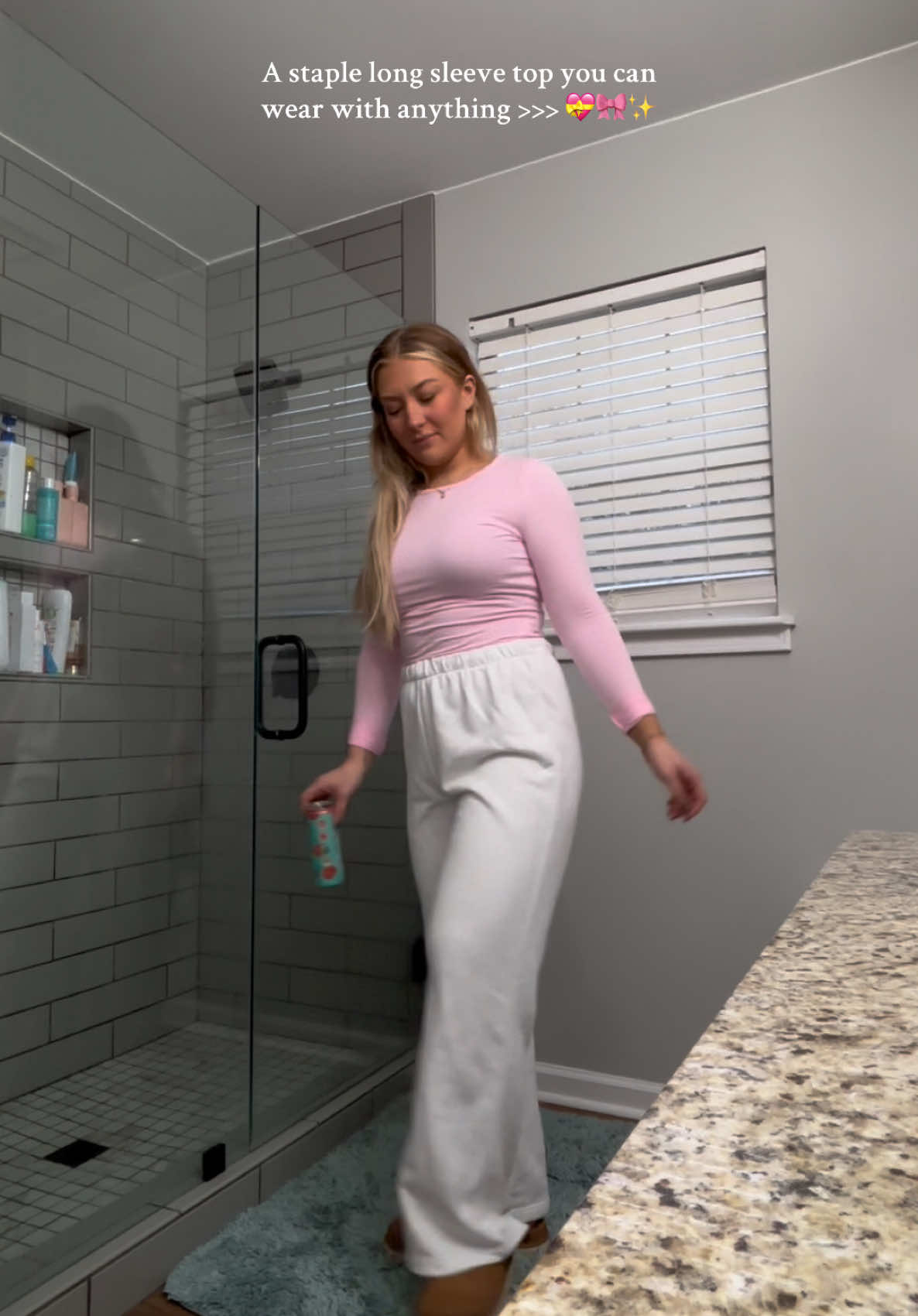 Perks for how soft these are ✨ #fyp #Lifestyle #trending #winterootd #OOTD #winteroutfitinspo #outfitinspo #sweatpantsoutfit #tiktokshop #tiktokshopfinds #alaninu @Alani Nutrition 