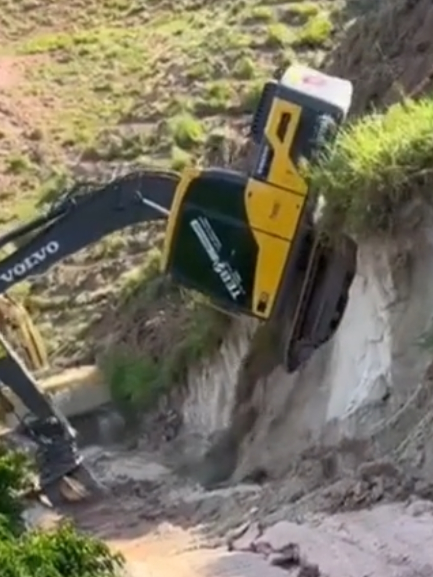 Best Excavator opérator #excavator #pellemecanique #extreme 