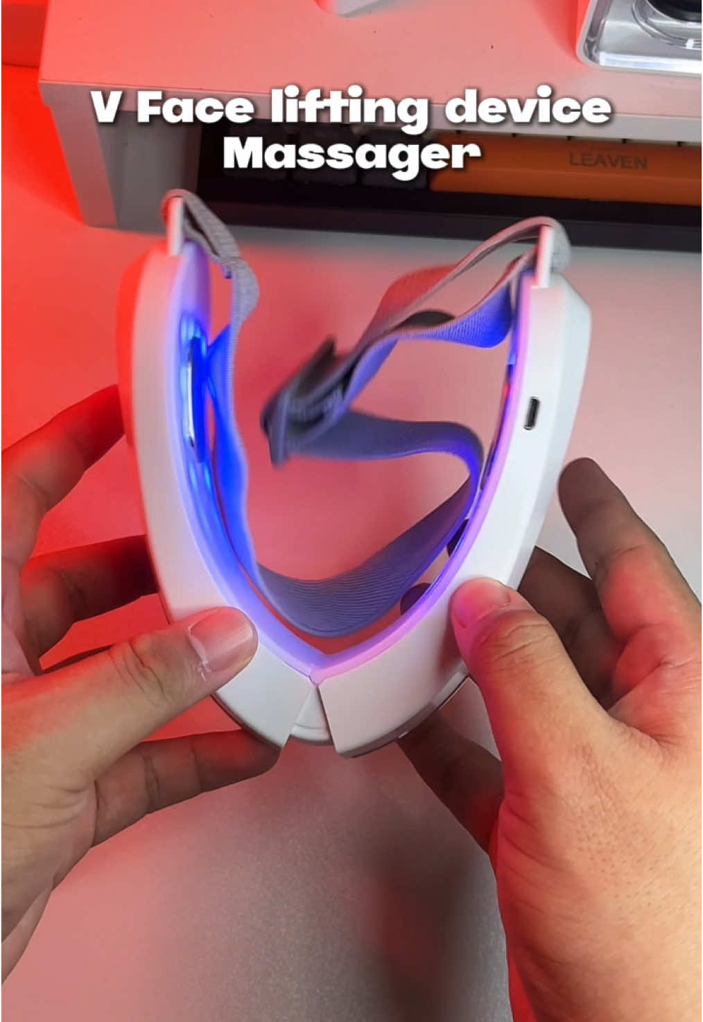 Double chin problem? this V shape massage lifting device got you!  #facelift #vfaceliftingdevice #doublechin #doublechinproblem 