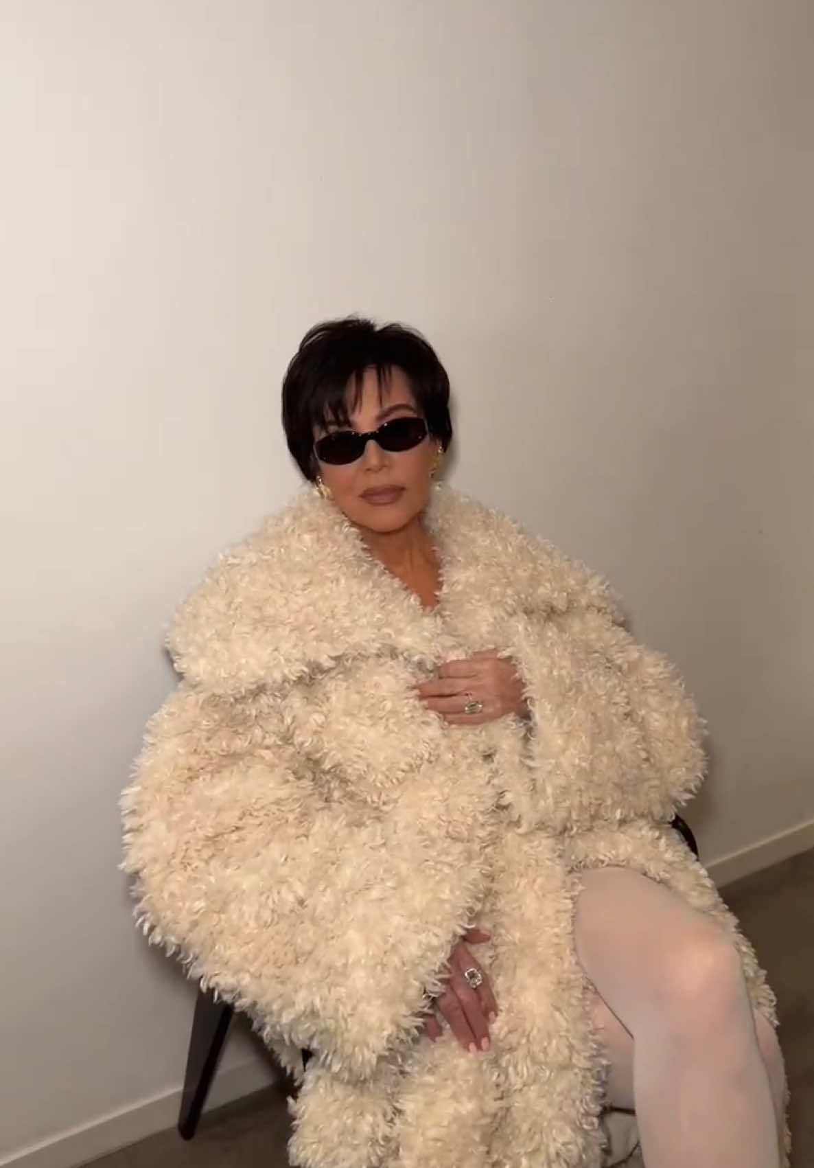 Me for Khy! My fabulous coat and the rest of the incredible NEW @Khy by Kylie Jenner x Entire Studios collection drops tomorrow! Sign up for early access at the link in my bio. 🤍