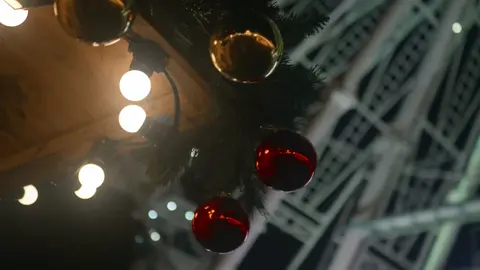 merry christmas in 2 more weeks #christmas #lastchristmas #wham#davinci #lumix #gh5 #videography #cinematography #cambridge #christmasincambridge