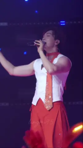 241211 Mini Concert Sinh Nhật - Shopee Sao Live Đỉnh Chóp  Không biết lúc đấy Phúc có nghe được giọng các bạn cùng hát với Phúc không nhỉ? Chứ ở ngay khoảnh khắc đấy mình cảm thấy vui lắm, à thì ra Phúc được nhiều người yêu quý vậy nè ❤️ #TangPhuc #fyp #shopee #miniconcert 