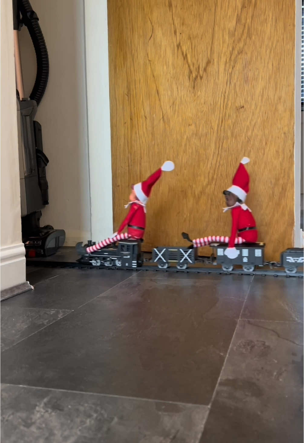 Funny bad Elves 😂 #elfontheshelf 