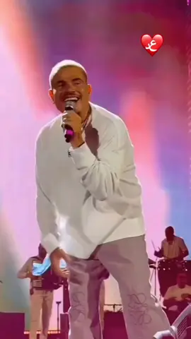 اللي يمشي يمشي ❤️ يلا اشوف نفسي 🤭😍 #عمرو_دياب #foryou #fyp #viral #❤️ #dubai 