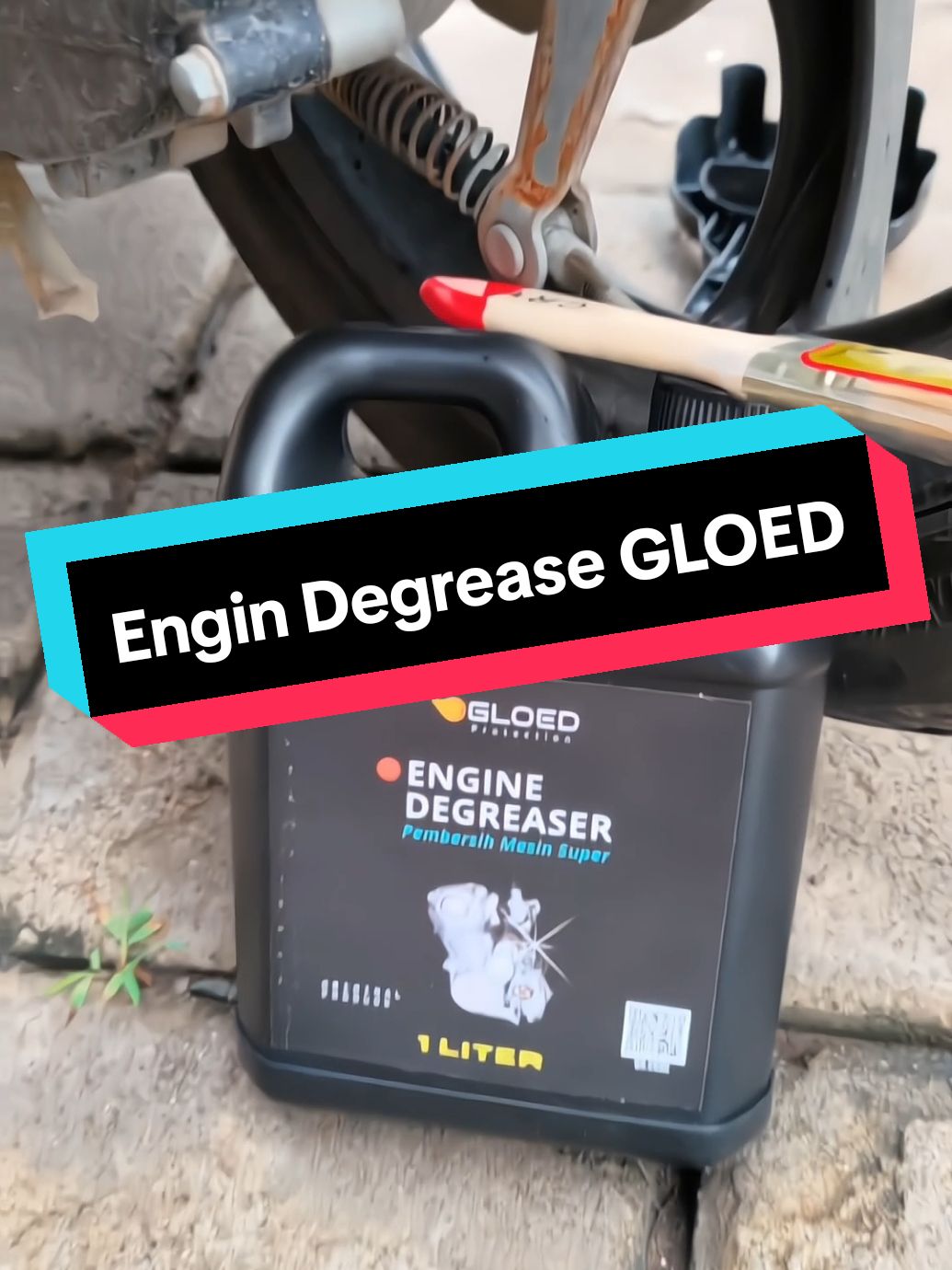 @Maxxwien_ Gloed Engine Degrease pembersih kerak mesin dan oli yg menempel pada mesin kendaraan,#engine #Maxxwien_  #enginedegreaser #cairanpembersih #pembersihkerak #degreaser #gloedenginedegreaser #fyp #fypage #pemberaihkerak #pembersihmesin #semuamotor 