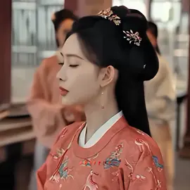 even the princess can feel THEIR TENSION... #blossom #blossomcdrama #mengziyi #liyunrui #cdramas #chinnesedrama #xllchs #xyzbca #fyp #foryou #foryoupage 