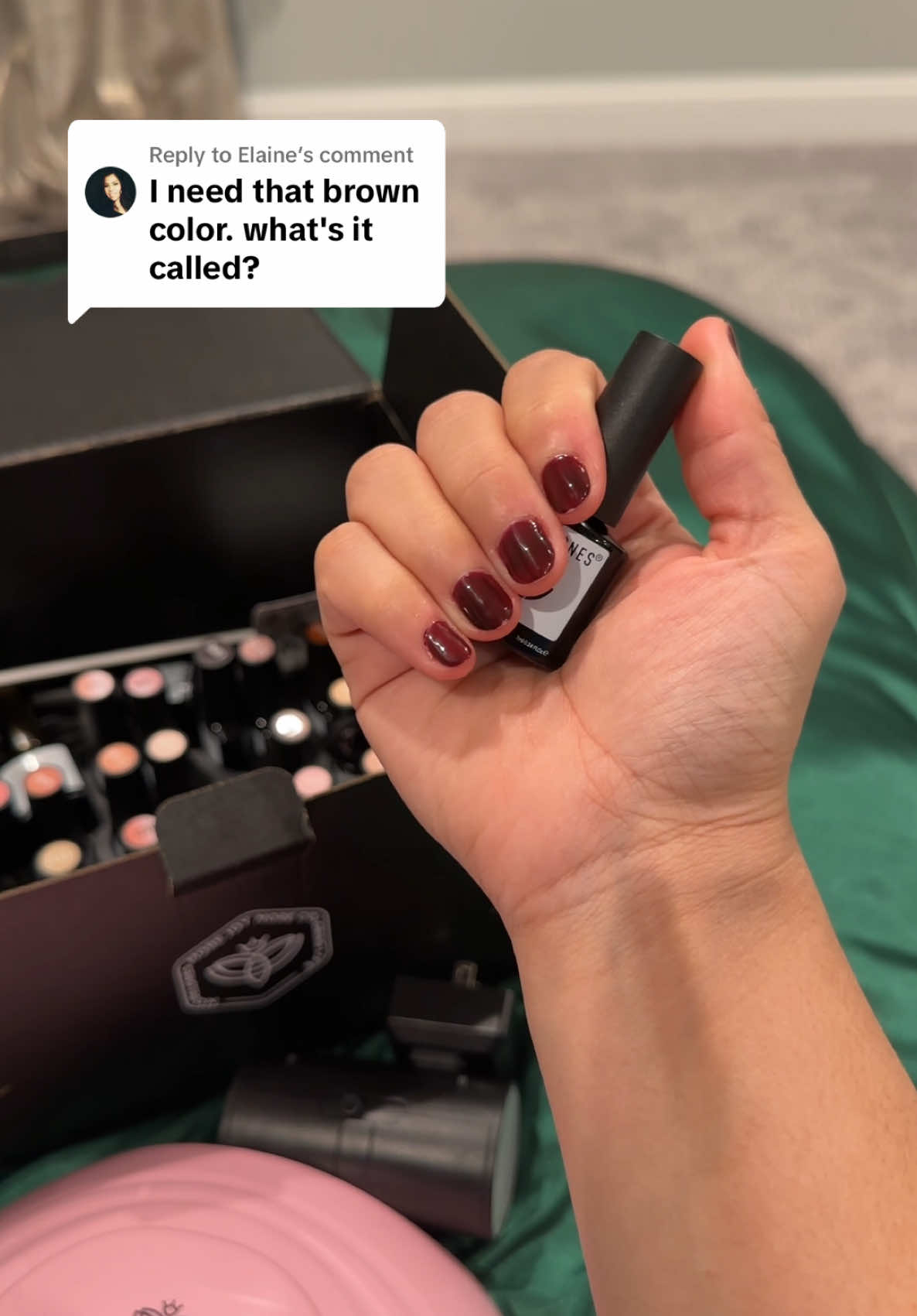 Replying to @Elaine i love this gel kit. It comes with everything you need for at home. #gelnails #gelnailsathome 