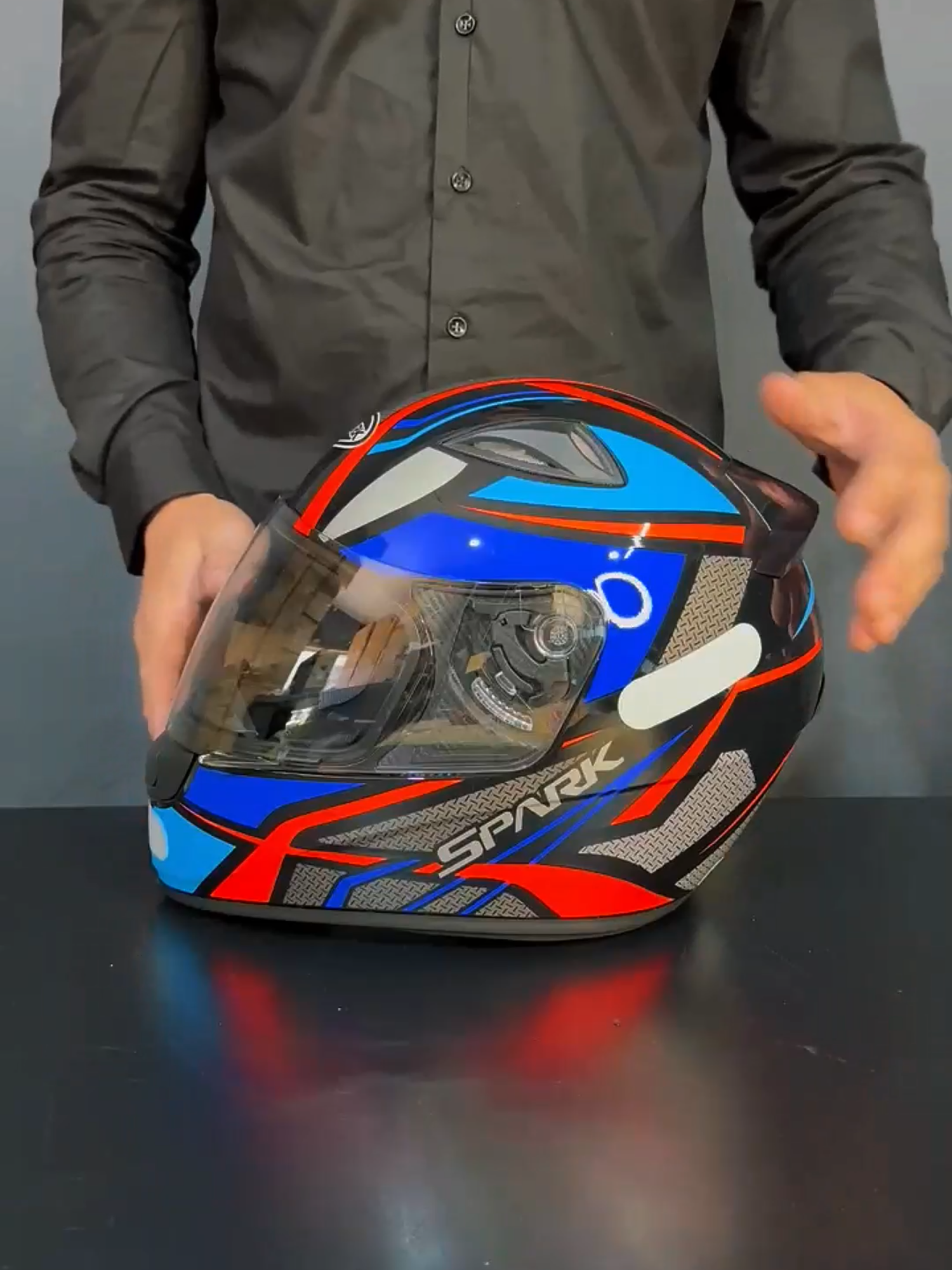 Capacete EBF Spark Spider! Confira este e muito mais em nossas plataformas na bio!  #capacete #vendas #produtos #ecommerce #ciadamoto