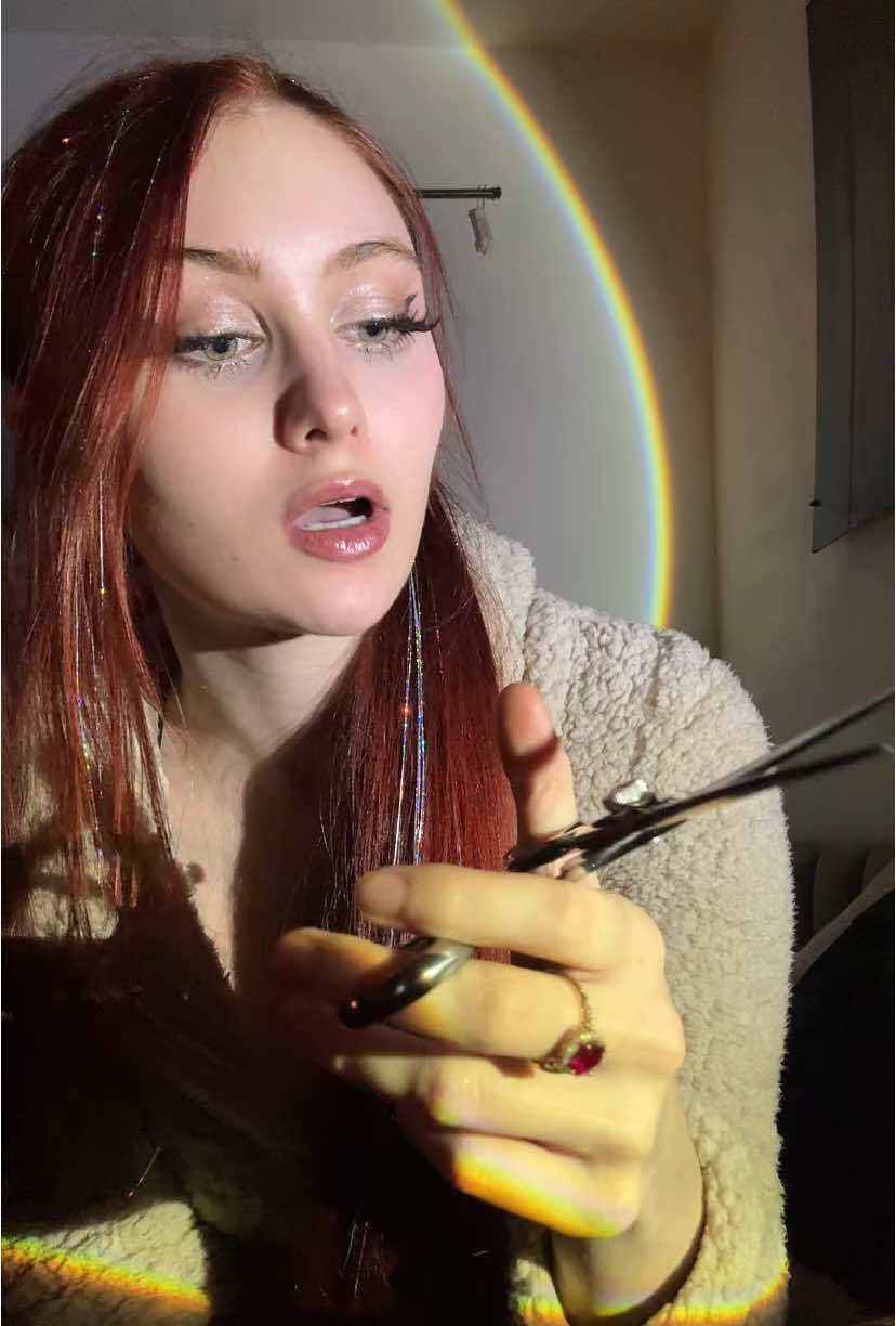 #asmr #lofiasmr #asmrwhisper #lowqualityasmr #asmrrambling #chaoticasmr #asmrcuttingsounds 