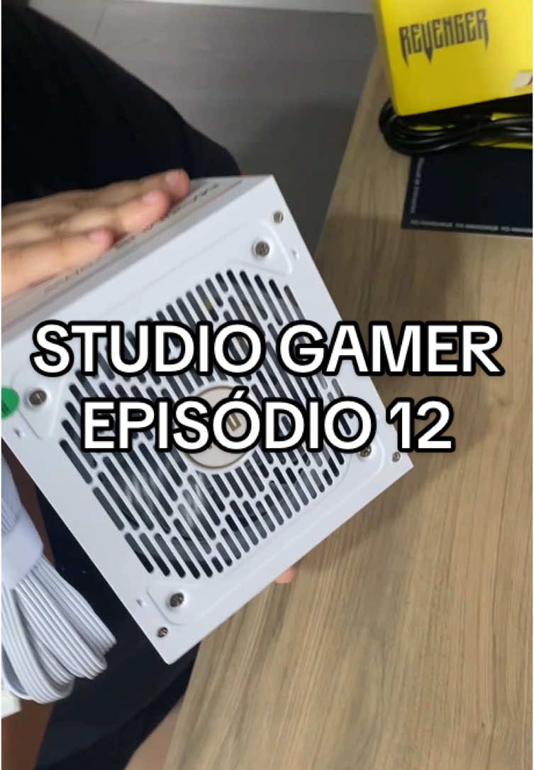 Unboxing da Fonte Atx 750w RGB 80 Plus na cor BRANCO comprei no @Mercado Livre 👾 #pcgaming #dicas #pc #setup #setupgamer #GamerGirl #pcgamer #unboxing #fonte #white 