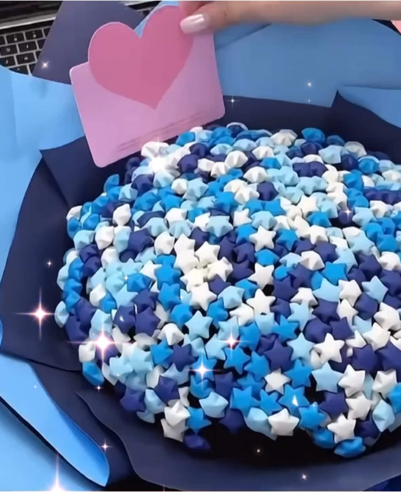 Cách làm bó hoa siêu dễ thương #quatangdep #quatangnguoiyeu #quatangbangai #quatangbantrai #quatotnghiep #quatanghandmade#bohoaquatang#qua14thang2#quavalentine#quatangme #taphoahandmade 