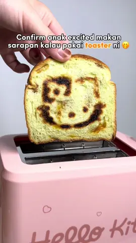 Jarang-jarang ada toaster print muka Hello Kitty 😍 Boleh jadikan hadiah jugak ni confirm orang suka 🤭 #toaster #pembakarroti 