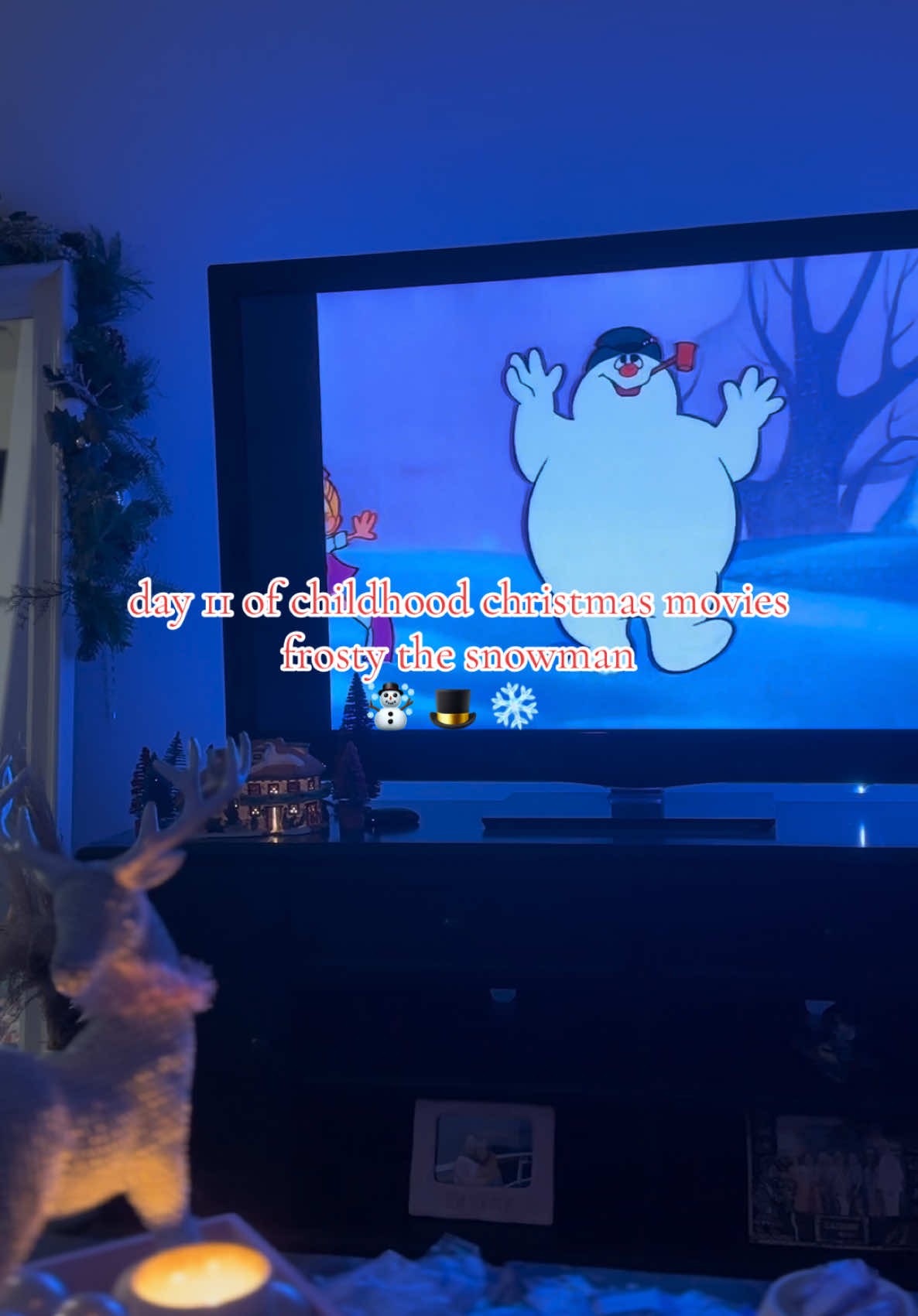 I always love a classic Christmas movie🎩☃️❄️
