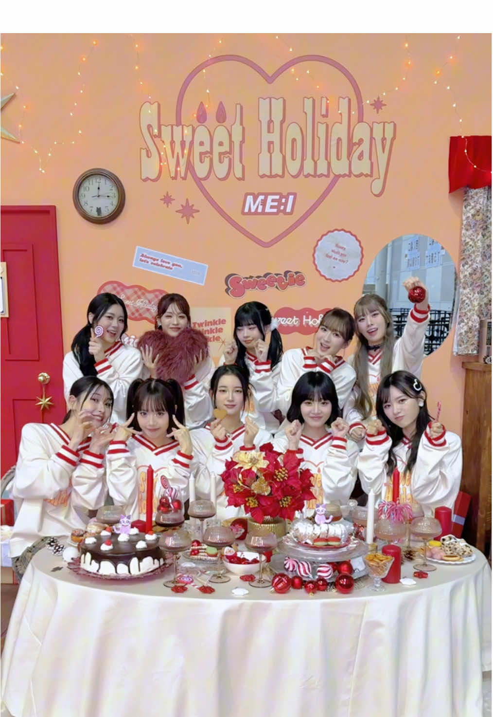 📱: ⊹˚₊ #Sweetie_Challenge  🎉𝙈𝙀:𝙄'𝙨 𝙎𝙬𝙚𝙚𝙩𝙞𝙚 𝙋𝙖𝙧𝙩𝙮🧁 ┈┈┈┈┈┈┈┈┈┈┈┈┈┈ 𝟮𝟬𝟮𝟰 𝙈𝙀:𝙄𝘾𝙊𝙉𝙄𝘾 𝙎𝙬𝙚𝙚𝙩 𝙃𝙤𝙡𝙞𝙙𝙖𝙮  12/11(wed) - 12/12(thu) ME:I DIGITAL SINGLE 