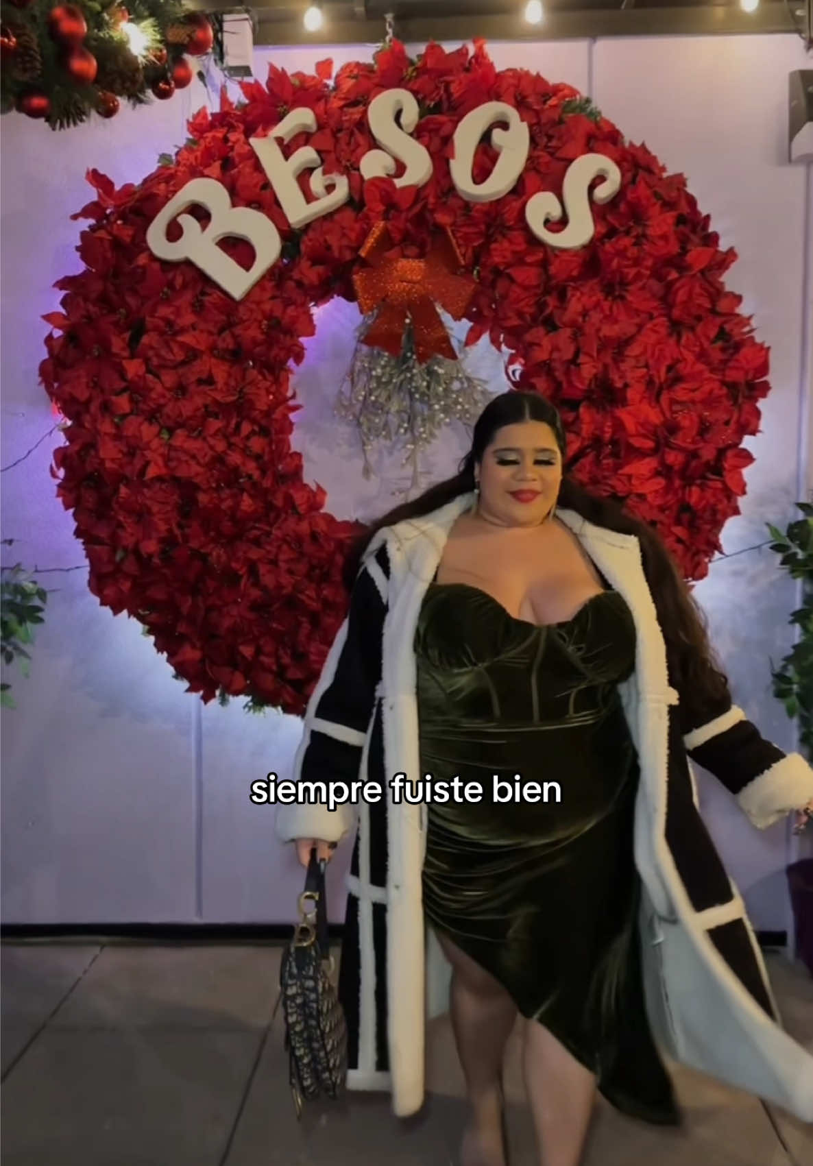 La Diosa 💃🏾✨#fyp #curvytiktok #amorpropio #สปีดสโลว์ #สโลว์สมูท #classofplt  🎄Dress: @prettylittlething 