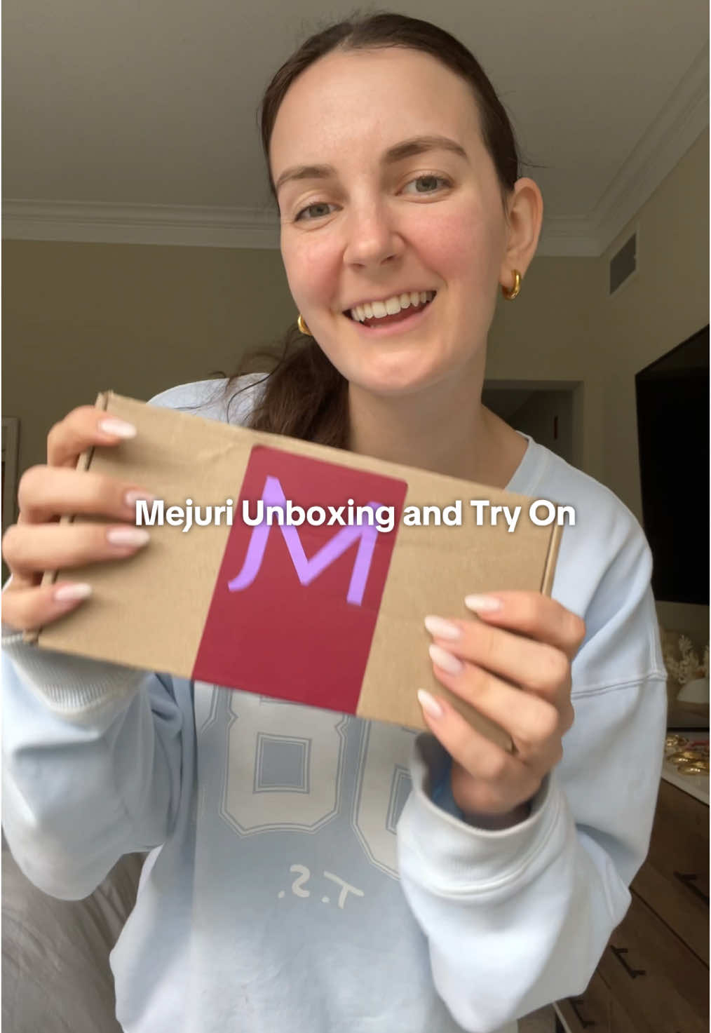 We love a good mejuri haul 🥲 #mejuri #rings #tryonhaul #tryon #unboxing #jewlery #coolgirljewelry #cleangirl #goldjewelry @Mejuri 