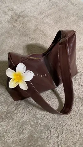 yaudah lucu aja😭😭😭 #fyp #shoulderbag #totebag #jepitanbunga #taskuliah 