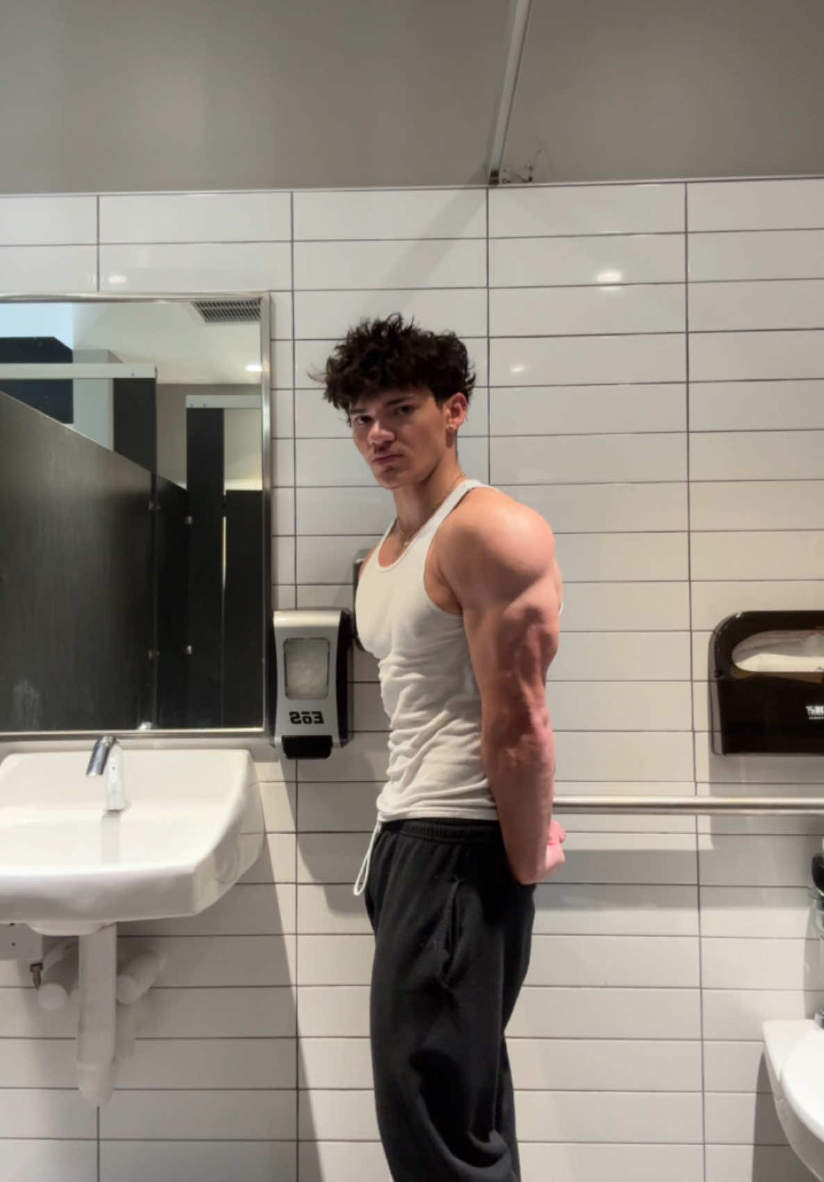 19yrs old now what #fyp 