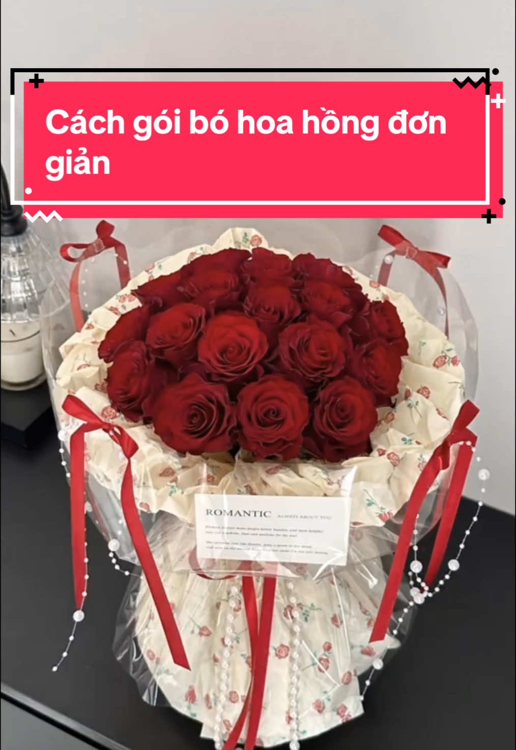 Cách gói 1 bó hoa hồng xinh xinh cực đơn giản với 2 tờ giấy gói hoa 💐🥰.                                  #giaygoihoa #handmade #xuhuong #hoatangnguoiyeu #hoatangcrush #giayhoanhi #phukienhoatrungviet #tapgoihoa #bohoahong #christmas #xuhuong #trend 