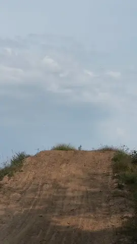 Numca te rindas!💯#paratiiiiiiiiiiiiiiiiiiiiiiiiiiiiiii #virał #viral_video #viralditiktok #motocross #motorcycle #Motorsport #fyp #fouryou #foryoupage @mannymora99 @TEAM 99🔥😤💙 @El chinito RD1 team 99💙 