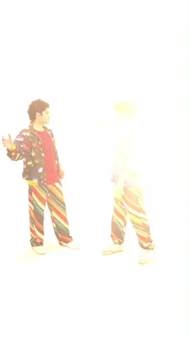 El sábado volvemos a @Ropoponpom 🎄🎁con una función especial a las 4pm junto a mi gran amigo Amaru! 🙌💪 #friends #dance #byebye #ropoponpom 