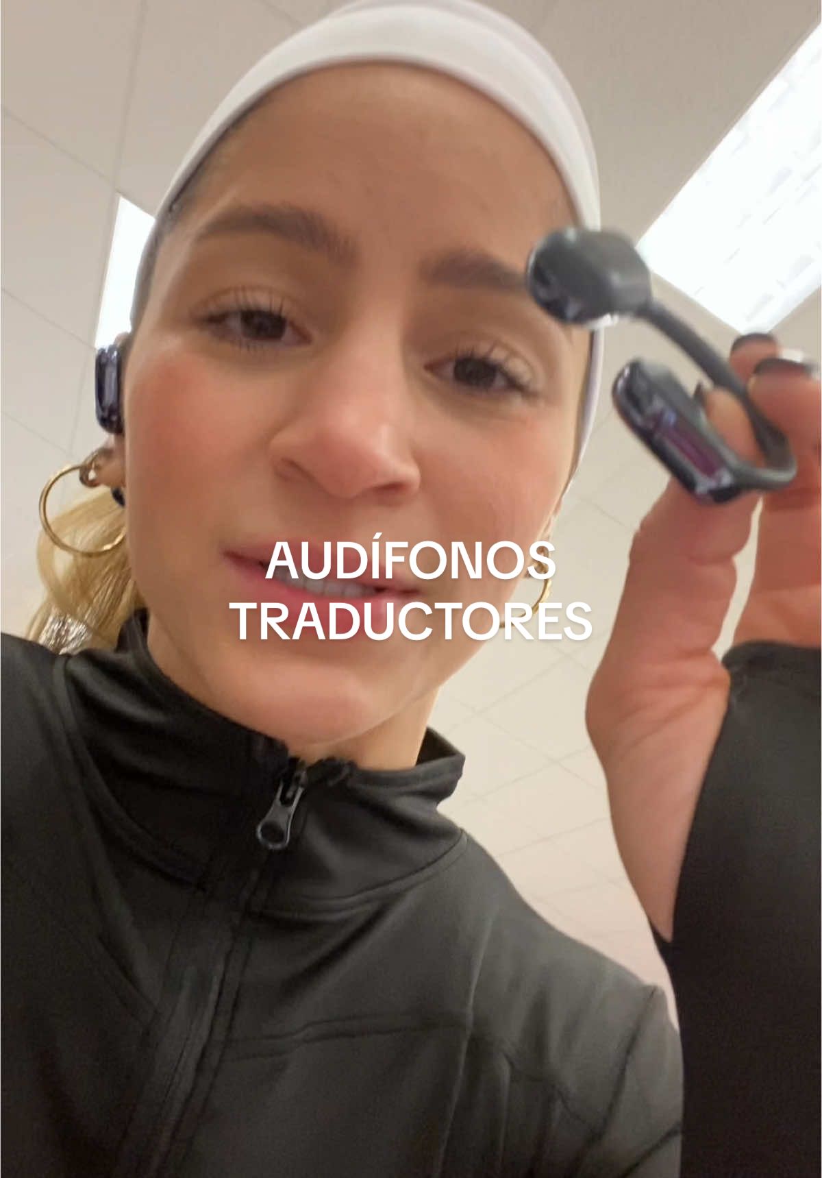 Replying to @✨️🍓🇨🇴Carolina🇨🇴🍓🍓✨️✨️ Recomiendo mucho estos audifonos traductores! Funcionan de maravilla para traducción en tiempo real en más de 100 idiomas. Música, audiolibros y llamadas telefónicas! El mejor regalo por menos de $20!  #translatingheadphones #translatingearbuds #earbuds #earbudswireless #headphones #bestphoneaccessories #overearheadphones #wirelessearbuds #headphonesbluetooth #giftforher #giftforhim #giftunder20 #giftunder30 #giftunder50 #audifonosbluetooth #audifonostraductoresdeidioma #audifonostraductores #TikTokShopHolidayHaul #CozyCountdown #aMomentForYou #TikTokShopNewArrivals #GiftGuide #seasonalessentials   #ElectronicsWeek 
