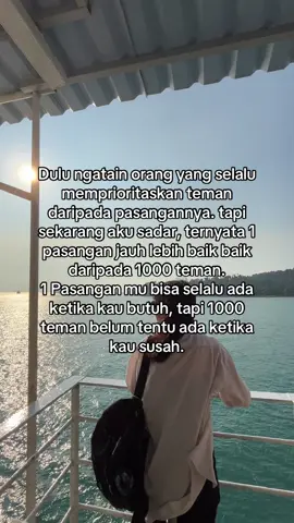 Semakin dewasa semakin menyadari, kalau satu pasangan jauh lebih baik dari 1000 teman. #fyp #fypage #fypp 