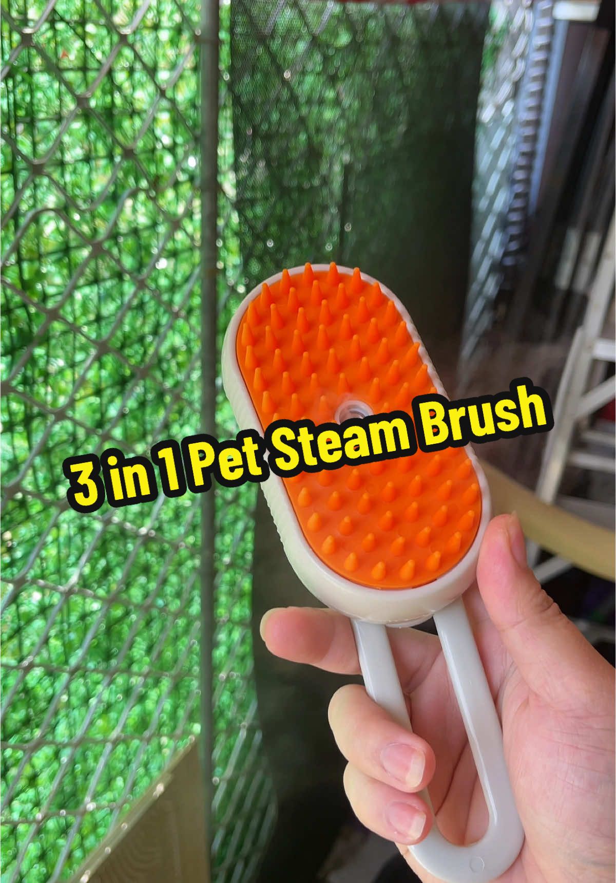 Hindi na mahihirapan linisan si muning😊 #petbrush #petsteambrush #steambrush #3in1steamycatbrush #catsteambrush #petessentials #petcare #steambrushforcats 